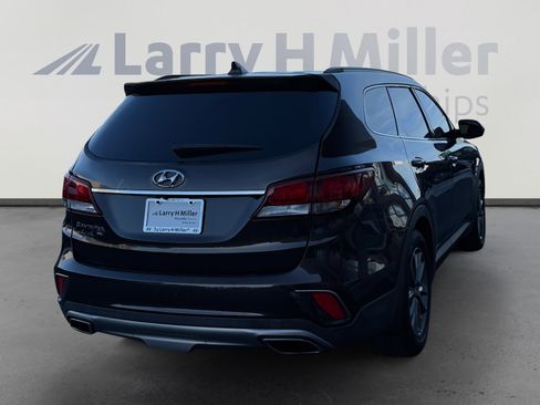 Used 2019 Hyundai Santa Fe XL SE image 5