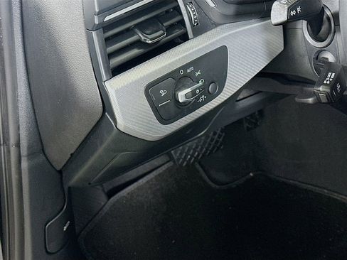 Used 2019 Audi A4 2.0T Premium Plus w/ Premium Plus Package image 10