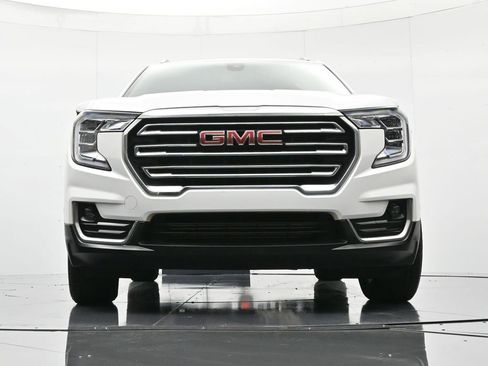 Used 2023 GMC Terrain SLT image 37