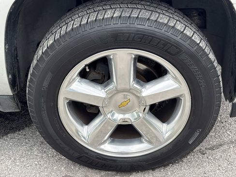 Used 2013 Chevrolet Suburban LTZ AWD/4WD image 10