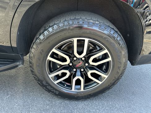 Used 2021 GMC Yukon AT4 w/ Rear Media and Nav Package image 21