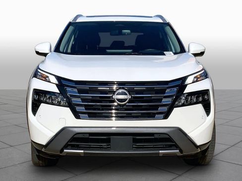 Used 2025 Nissan Rogue SL w/ SL Premium Package AWD/4WD image 4
