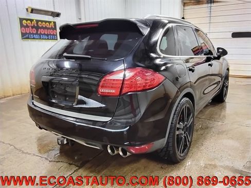 Used 2011 Porsche Cayenne Turbo AWD/4WD image 3
