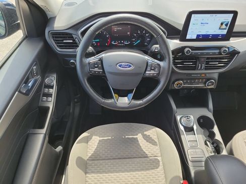 Used 2021 Ford Escape SE w/ Cold Weather Package FWD image 12