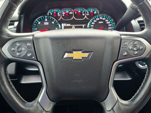Used 2015 Chevrolet Suburban LT image 28