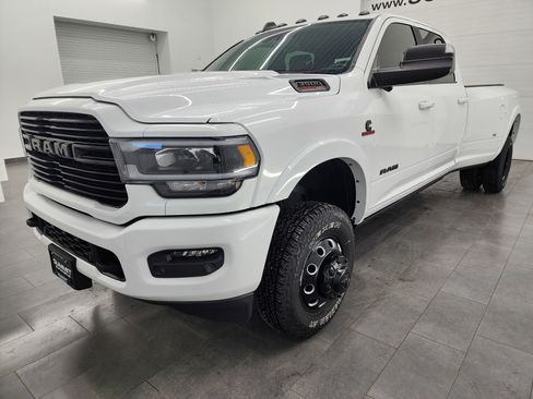 Used 2021 RAM 3500 Laramie image 7