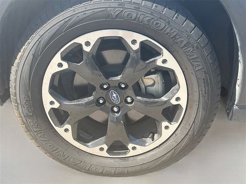 Used 2023 Subaru Crosstrek 2.0i Premium image 31