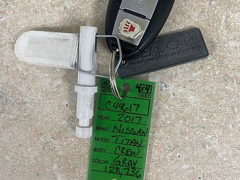 Used 2017 Nissan Titan S image 25
