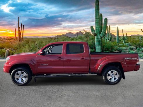 Used 2015 Toyota Tacoma PreRunner w/ TRD Sport Package RWD image 6