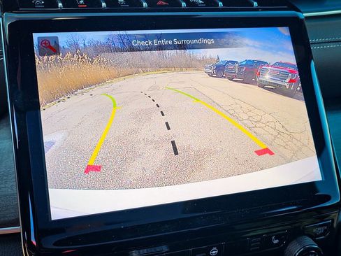 Used 2025 Jeep Grand Cherokee L Limited w/ Black Appearance Package image 27