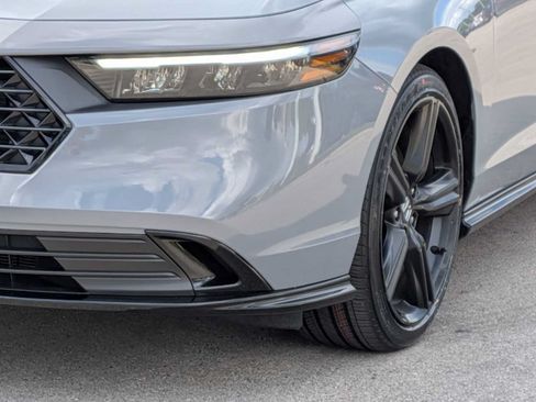 Used 2024 Honda Accord Sport image 10