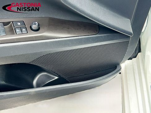 Used 2023 Toyota Camry SE image 25