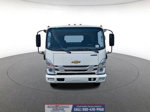 New 2024 Chevrolet Low Cab Forward image 9