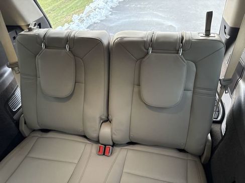 Used 2023 Lincoln Aviator AWD image 26