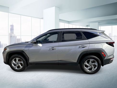 Used 2023 Hyundai Tucson SEL w/ Winter Package AWD/4WD image 2