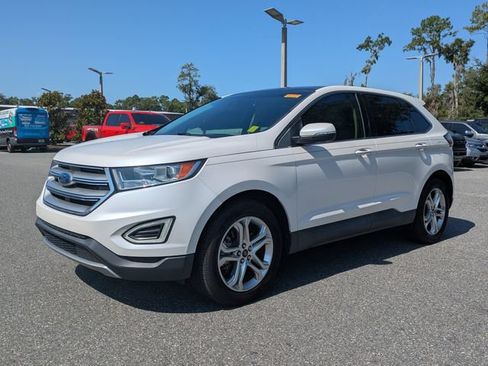 Used 2018 Ford Edge Titanium w/ Equipment Group 301A FWD image 7