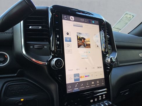 New 2025 RAM 2500 Laramie w/ Towing Technology Group image 19