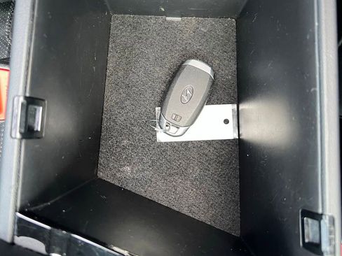 Used 2022 Hyundai Elantra Limited FWD image 36