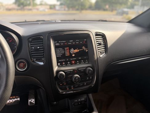 Used 2018 Dodge Durango SRT w/ Technology Group AWD/4WD image 24