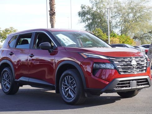 New 2026 Nissan Rogue S image 4