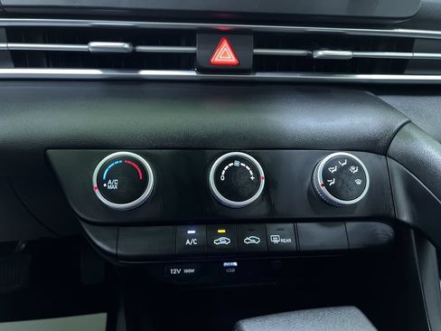 Used 2025 Hyundai Elantra SE FWD image 22