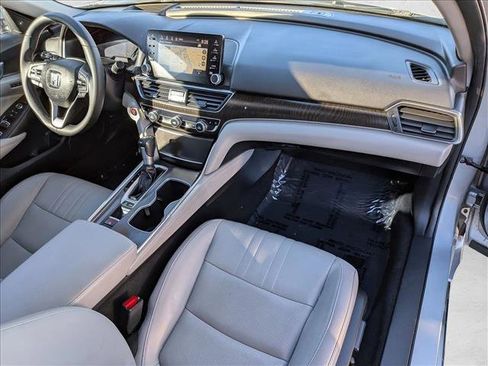 Used 2018 Honda Accord Touring image 23