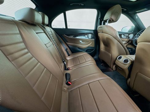 Used 2019 Mercedes-Benz E 300 image 25
