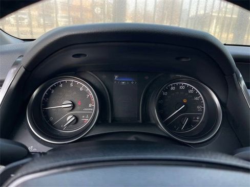 Used 2021 Toyota Camry SE image 10