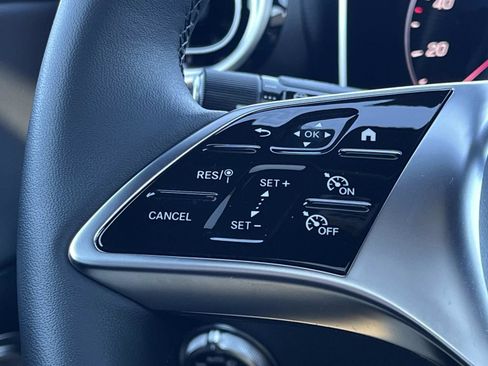 Used 2026 Mercedes-Benz GLC 300 4MATIC image 27