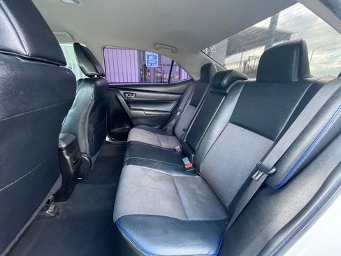 Used 2018 Toyota Corolla SE w/ Carpet Mat Package (TMS) FWD image 15