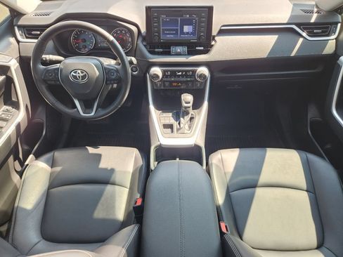Used 2022 Toyota RAV4 XLE Premium AWD/4WD image 2