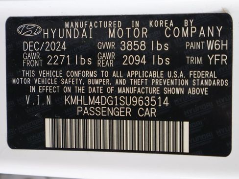 Certified 2025 Hyundai Elantra Sport FWD image 37