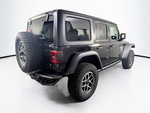 Used 2024 Jeep Wrangler Unlimited Rubicon w/ Convenience Group image 5