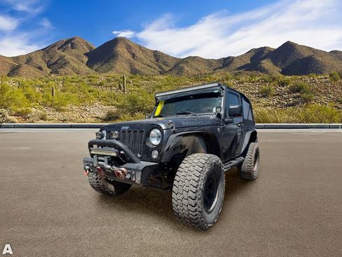 Used 2017 Jeep Wrangler Sport AWD/4WD image 2