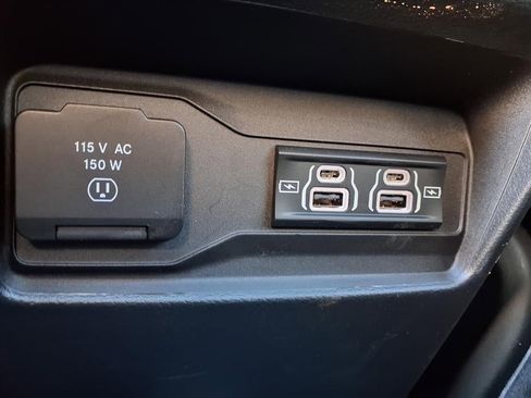 Certified 2025 Jeep Grand Cherokee Summit image 32