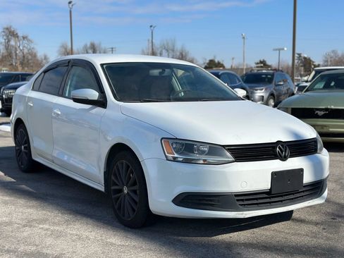 Used 2014 Volkswagen Jetta SE image 4
