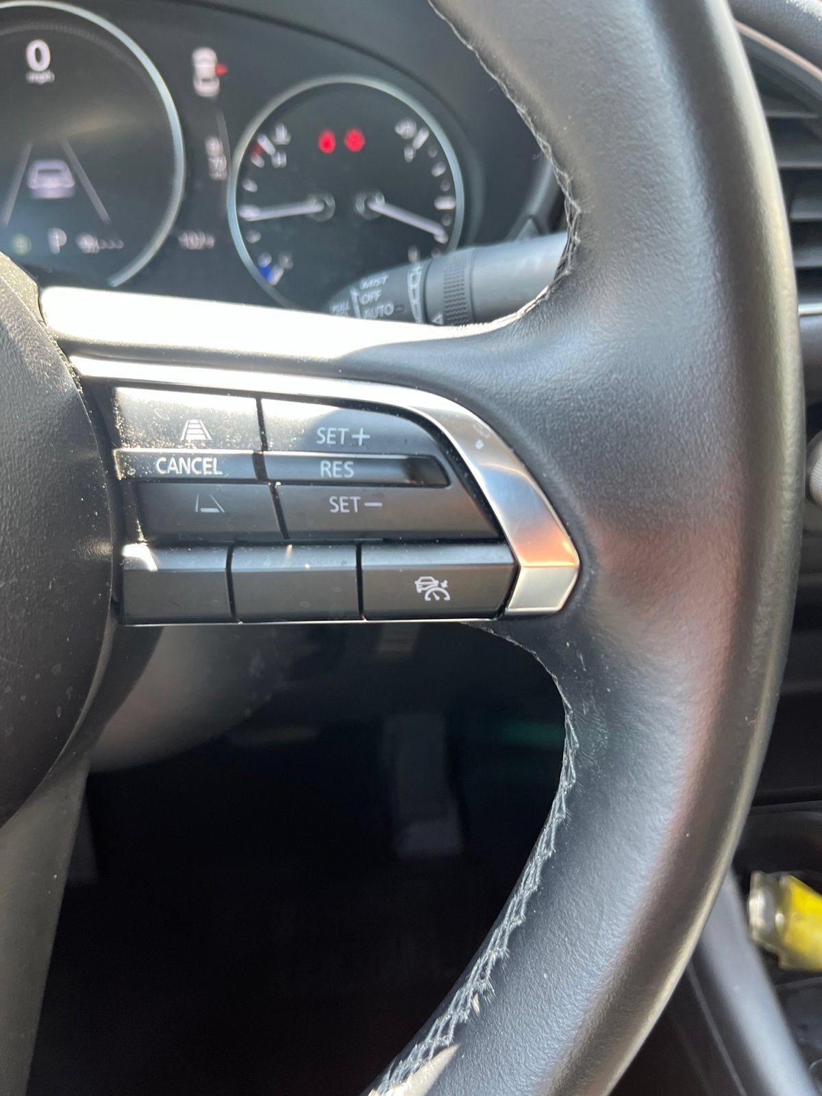Certified 2025 MAZDA MAZDA3 s FWD image 22