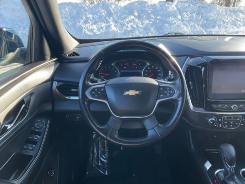 Used 2022 Chevrolet Traverse LT AWD/4WD image 17
