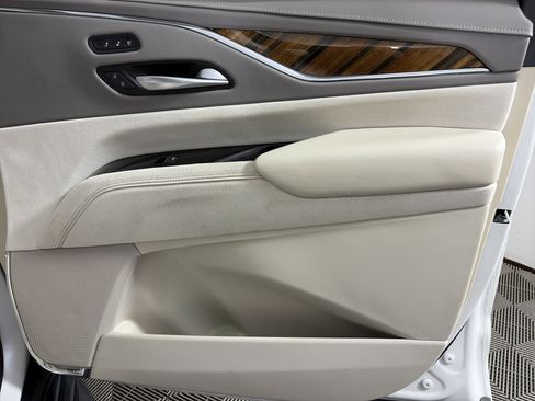 Used 2024 Cadillac Escalade Sport Platinum image 50