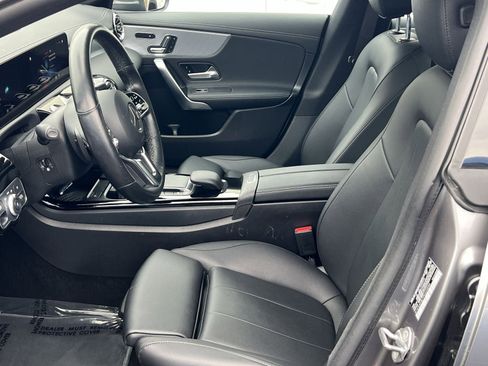 Used 2023 Mercedes-Benz CLA 250 4MATIC image 10