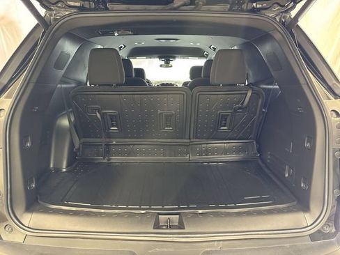 Certified 2023 Chevrolet Traverse LT FWD image 25