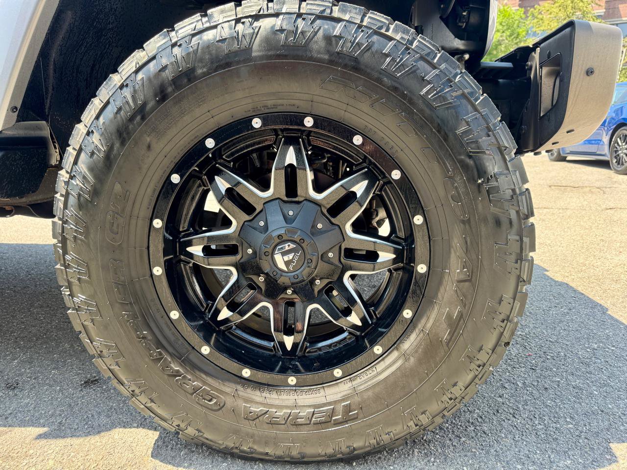 Used 2016 Jeep Wrangler Unlimited Sahara AWD/4WD image 15