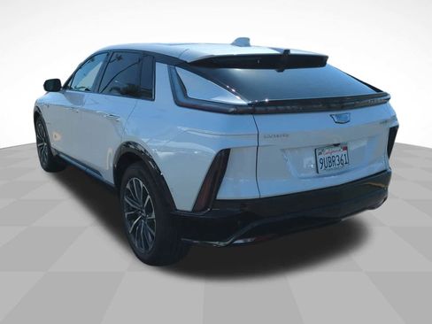 Used 2025 Cadillac Lyriq Sport image 7