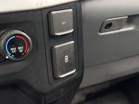 Used 2022 Ford F150 XL w/ Equipment Group 101A High RWD image 23