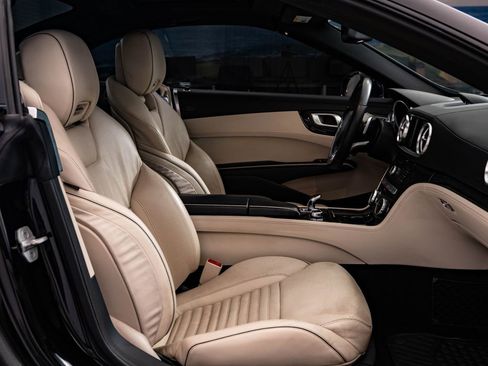 Used 2017 Mercedes-Benz SL 450 image 25