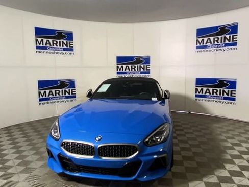 Used 2022 BMW Z4 M40i w/ Premium Package RWD image 5