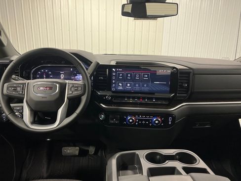 New 2026 GMC Sierra 1500 SLE image 16