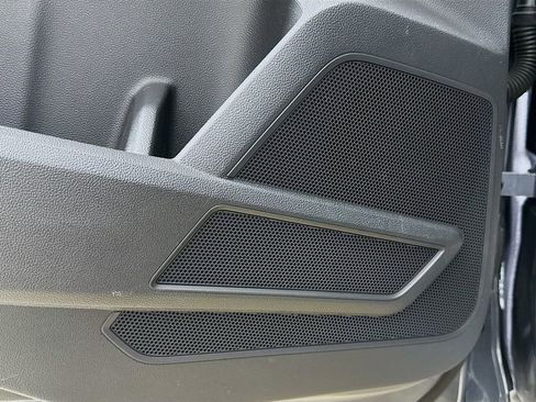 Used 2022 Volkswagen Atlas Cross Sport SE image 30