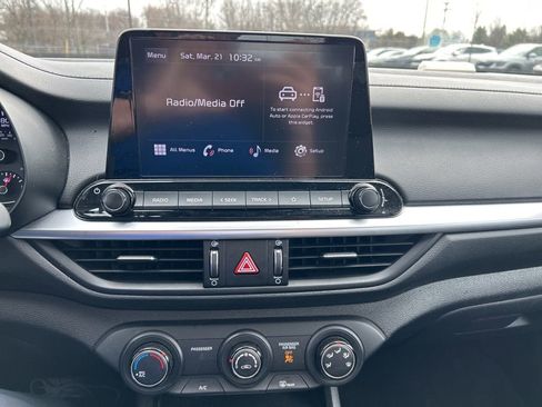 Certified 2023 Kia Forte LXS image 12