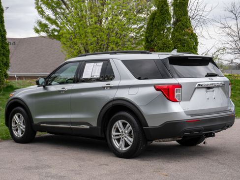 Used 2020 Ford Explorer XLT AWD/4WD image 7